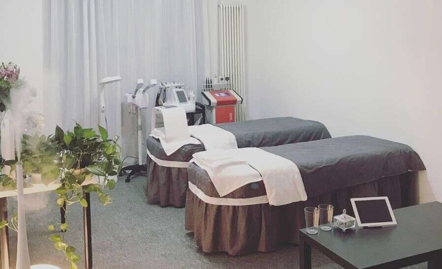 日本<a href='http://www.monagj.com/'>皮肤管理培训</a>学院哪家好？